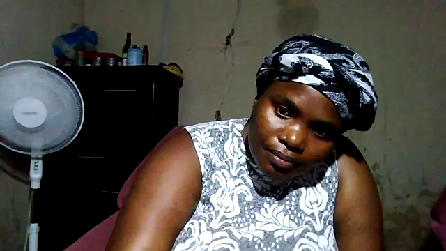 sexybigboobz online show from November 13, 4:06 pm