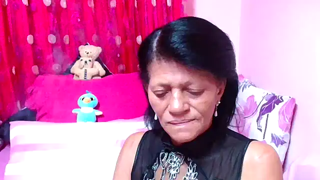 SLUTTYROXY online show from November 6, 5:52 pm