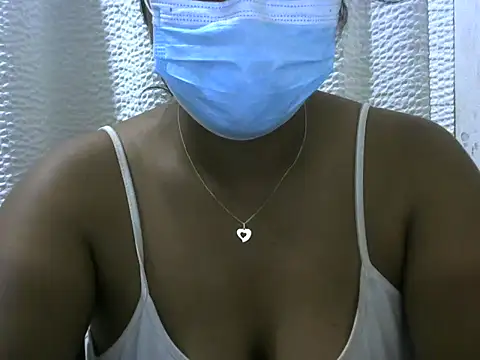 Artinah22 online show from November 11, 8:50 pm