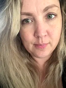 Anna Alexa online show from November 17, 10:05 am