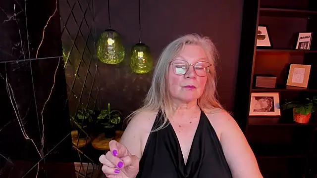 NataliMellow online show from June 1, 6:20 pm