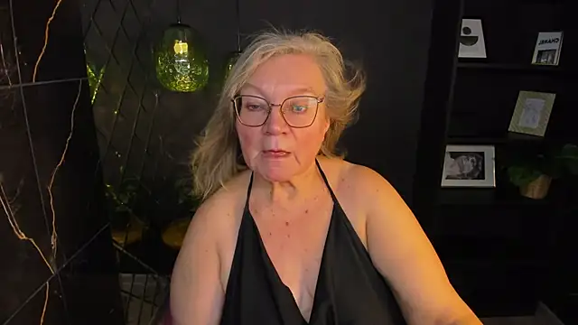 NataliMellow online show from November 1, 1:15 pm