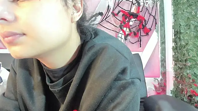 Snapshot of AbbyTaylorr chatting on October 10, 3:11 am AbbyTaylorr online show from October 10, 3:11 am
