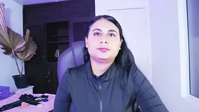 AbbyTaylorr online show from March 13, 12:34 am