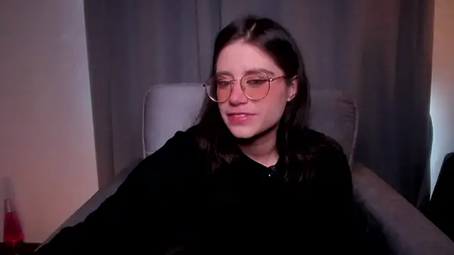 HazelKush online show from February 6, 10:24 pm