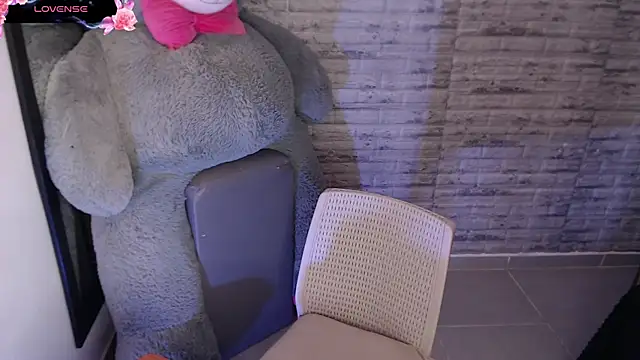 TinnaCobb online show from January 10, 12:43 pm