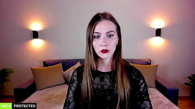 TheWoman   online show from October 14, 7:16 pm