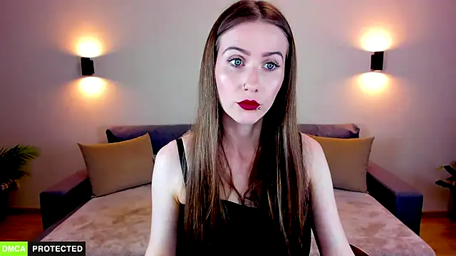 TheWoman   online show from September 29, 6:24 pm