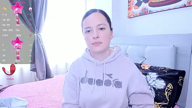 angelaagomez online show from June 9, 6:07 pm