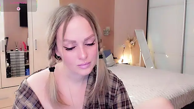 Libby Nora online show from April 8, 9:55 am