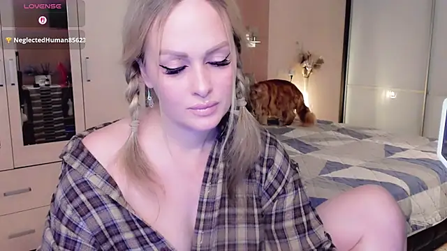 Libby Nora online show from November 30, 11:58 am