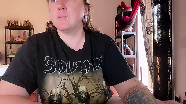 kisicaxx online show from July 5, 5:13 am