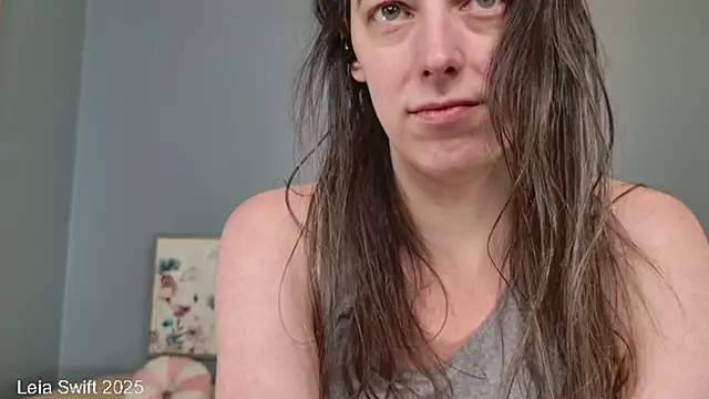 LeiaSwift online show from December 20, 11:58 am