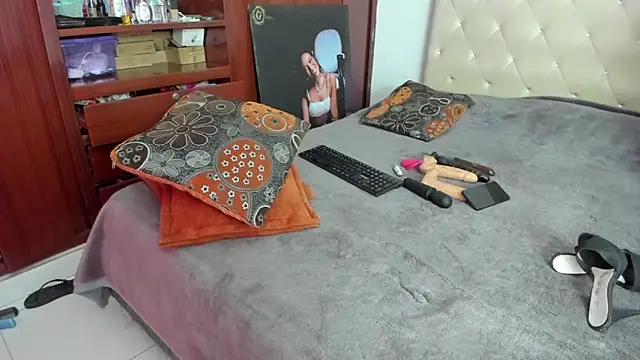 LUISSA  online show from March 6, 12:44 pm