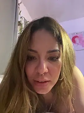 LilEuphoria online show from April 11, 7:45 am