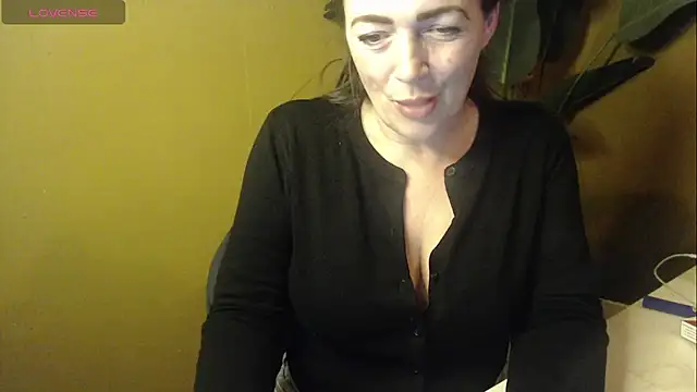 cloe85nl online show from February 3, 7:51 pm