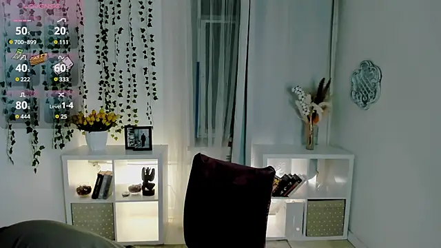 Alexa Lexi  online show from April 1, 11:00 am