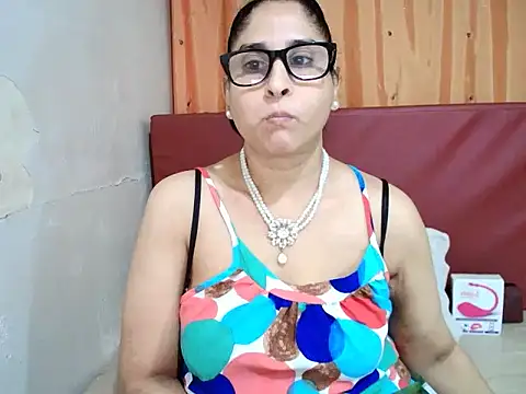 Indiankushy online show from November 4, 4:45 pm