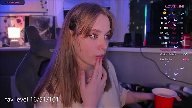 Rachel Ro online show from October 28, 6:35 pm