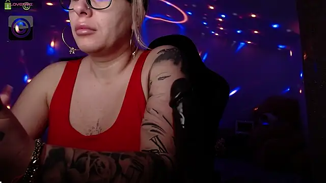 SonyaDevon online show from February 20, 4:11 am