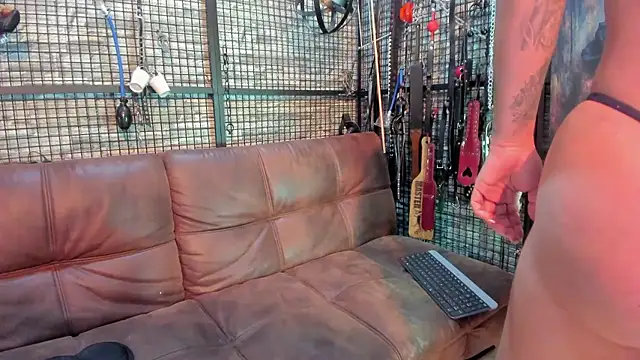 EVA BDSM online show from January 13, 1:33 am