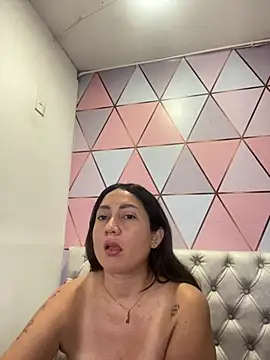 juliana diaz online show from September 16, 11:29 am