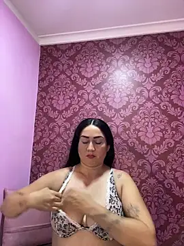 juliana diaz online show from April 15, 11:55 am