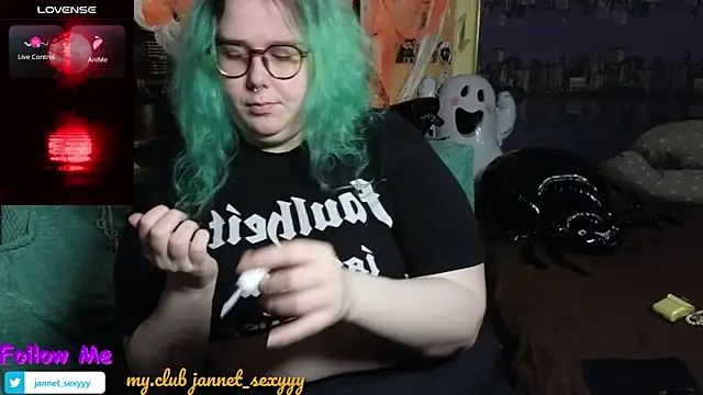 JannetPie online show from November 5, 9:31 pm