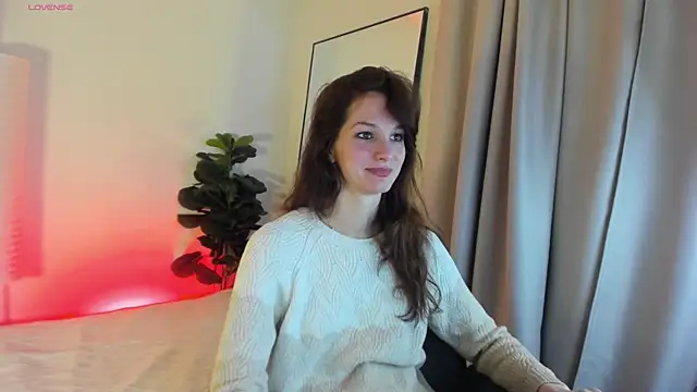 MirandaGlow online show from March 20, 5:45 am