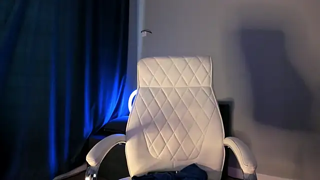 akura011 online show from February 5, 9:56 am