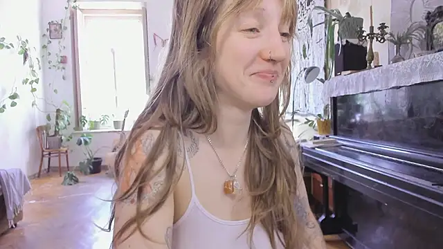 Miranda2 0 online show from February 4, 10:51 am