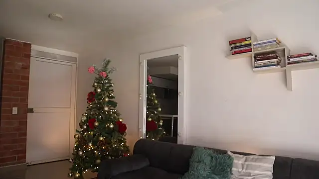  Vahos  online show from December 14, 8:03 pm