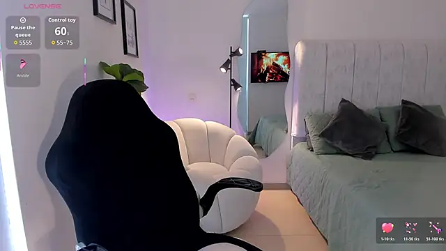 AmyWood online show from March 4, 6:47 pm