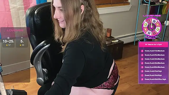 luluvaladon online show from November 22, 5:21 am