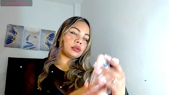 Kylie loveee online show from July 13, 10:21 pm