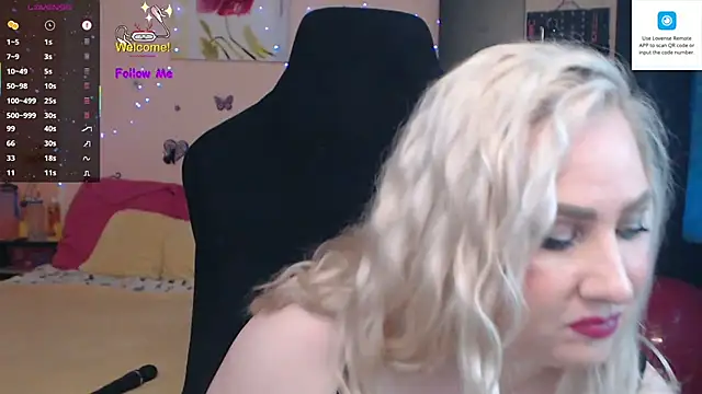 MissLexyGold online show from September 24, 1:32 pm