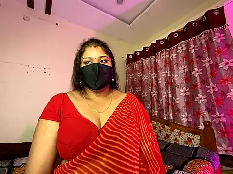 Snapshot of Love_4Sex chatting on October 13, 8:17 am Love 4Sex online show from October 13, 8:17 am