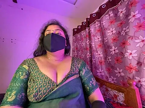 Love 4Sex online show from March 6, 6:41 am