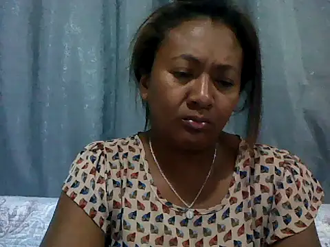 sexyladii online show from April 11, 5:27 pm