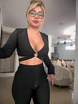 DIANITA 1988 online show from September 8, 6:29 pm