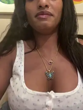 NicoleCocksXXX online show from April 17, 10:01 pm