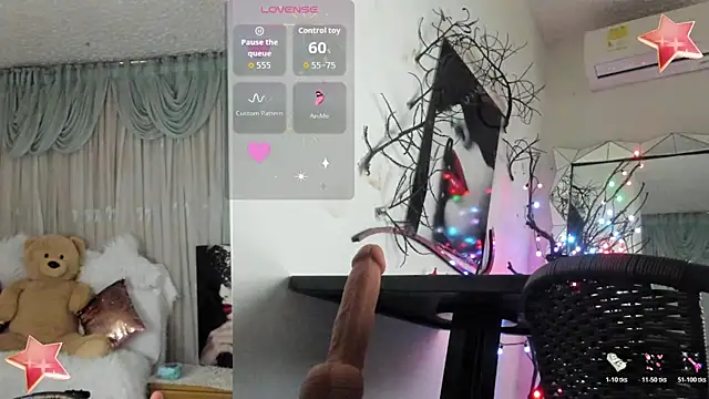 HadaFoster online show from December 1, 6:43 pm