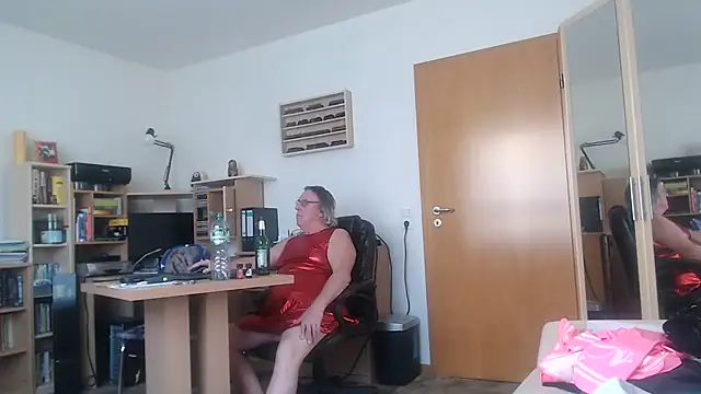 Sissygera online show from April 16, 9:42 am