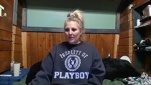 lisaxlovexxx online show from January 13, 2:39 am