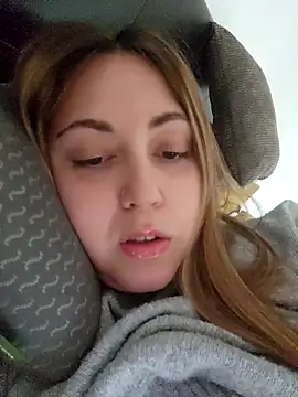 sofiabichota online show from December 1, 2:42 pm