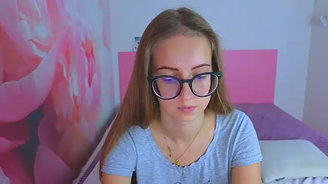 AliceAdams online show from October 24, 6:42 am