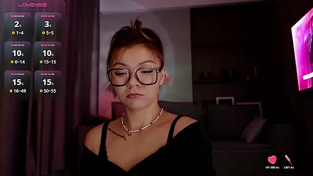 Nyx Lina online show from April 24, 5:05 pm