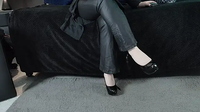  Jade 16 online show from February 3, 11:48 am