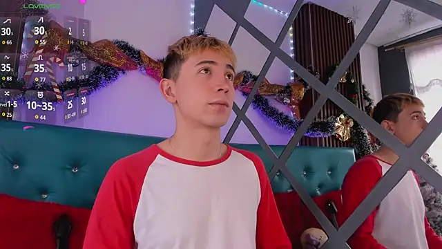 Naughty  Chriss online show from December 16, 1:28 pm