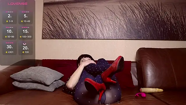 ElizabethLong online show from December 2, 5:31 am